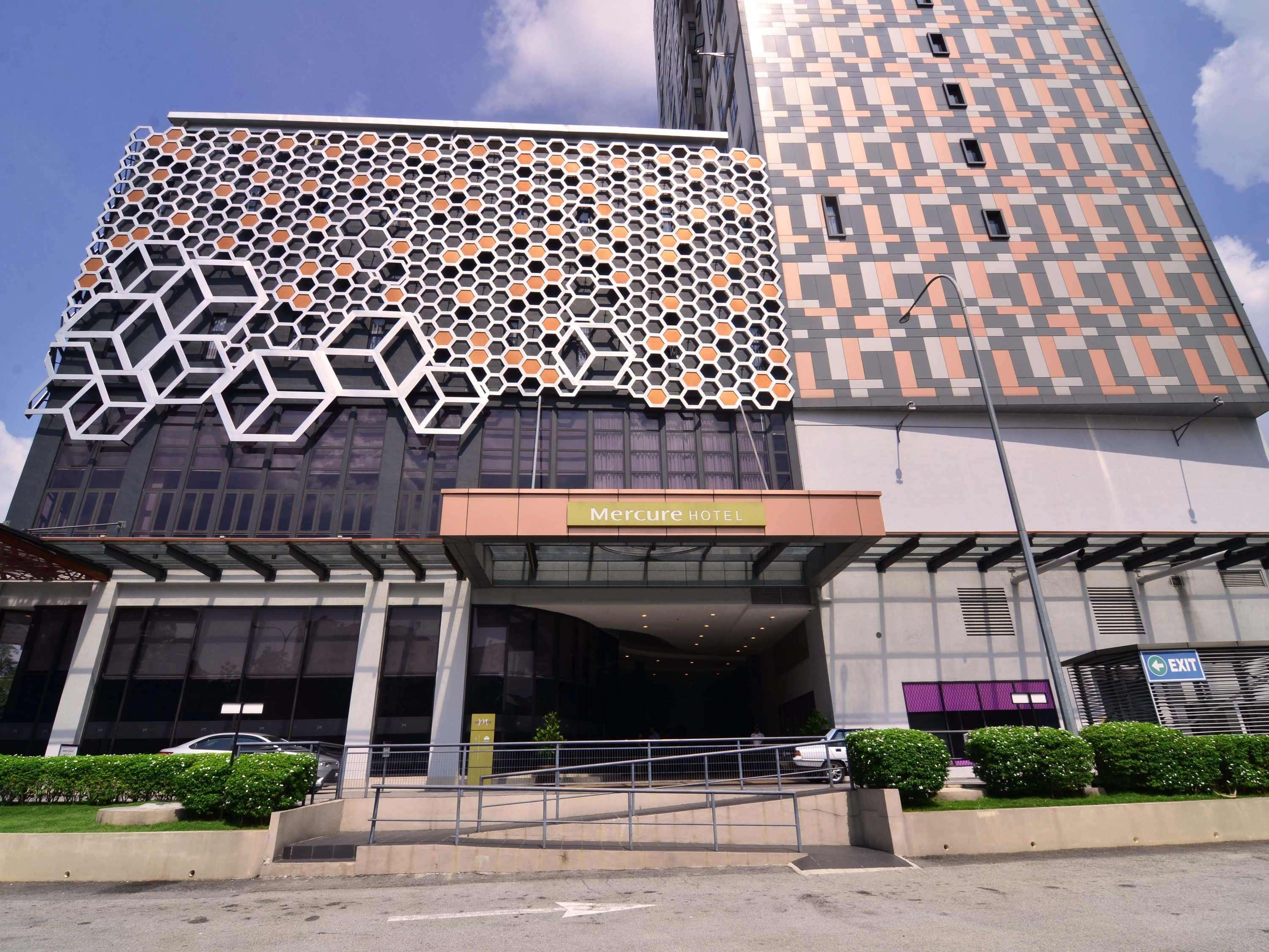 Mercure Selangor Selayang Batu-grotten Buitenkant foto