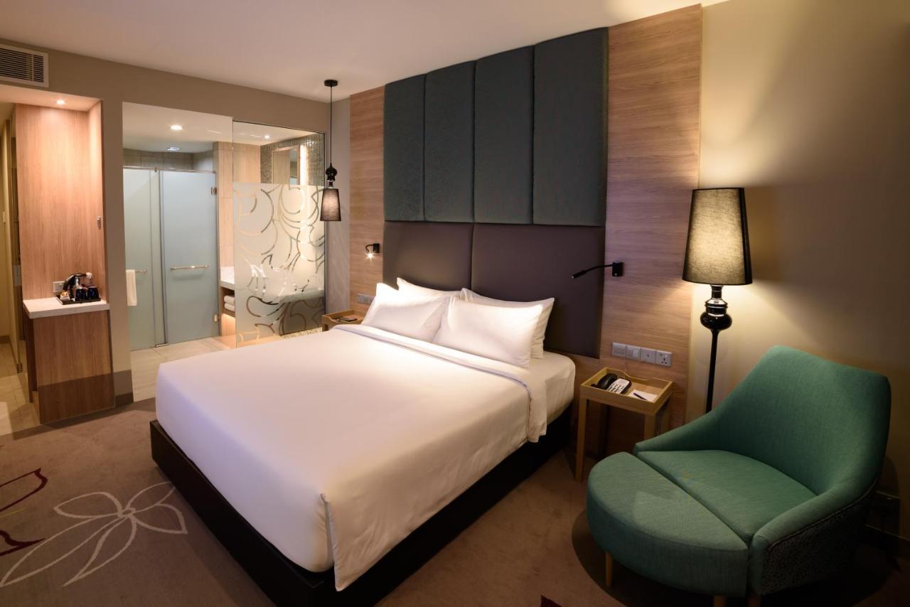 Mercure Selangor Selayang Batu-grotten Buitenkant foto
